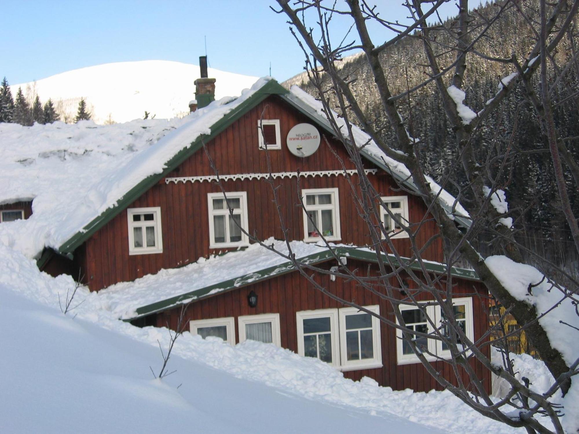 Horsky Dum Hotel Pec pod Snezkou Luaran gambar